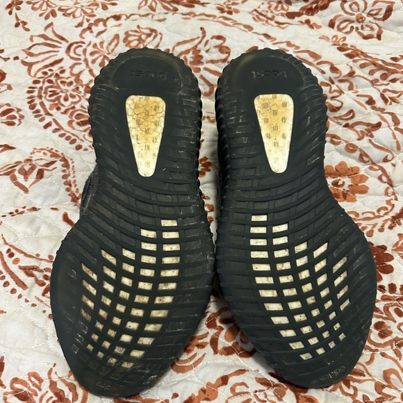 Yeezy Boost - Picture 8 of 14